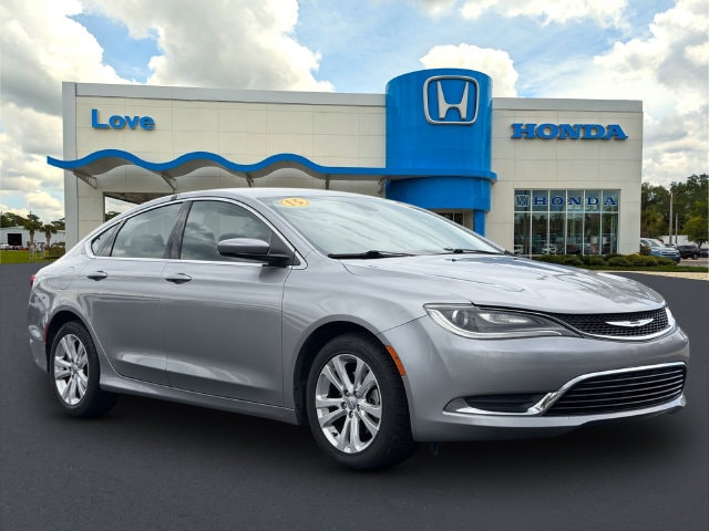 2015 Chrysler 200
