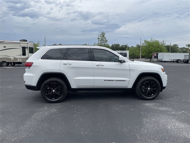 2022 Jeep Cherokee Laredo X photo 3