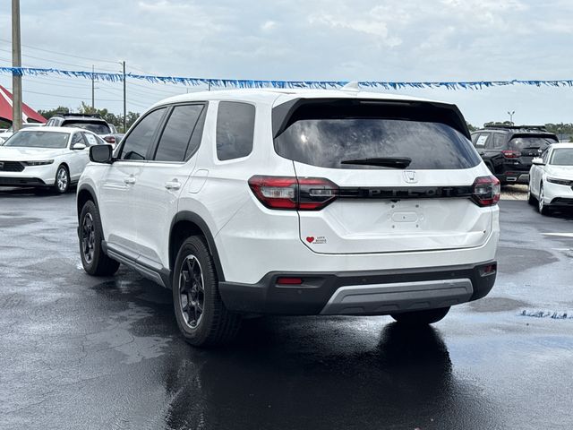 2025 Honda Pilot EX-L+ - Photo 9