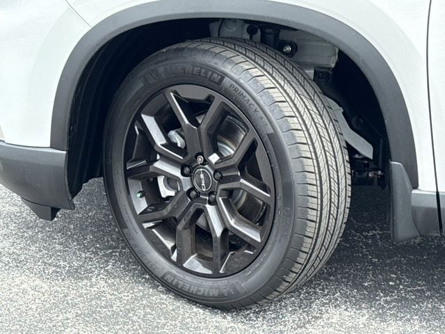 2025 Honda Pilot Touring+ - Photo 41