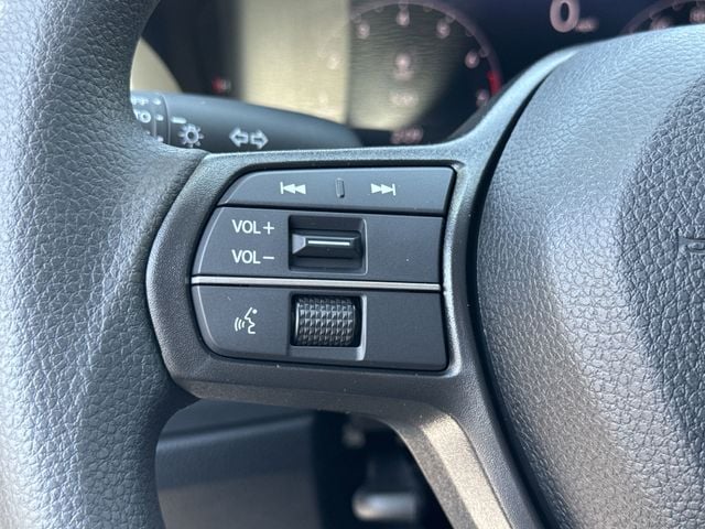 2025 Honda Accord LX - Photo 29