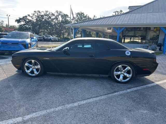 2013 Dodge Challenger R/T photo 2