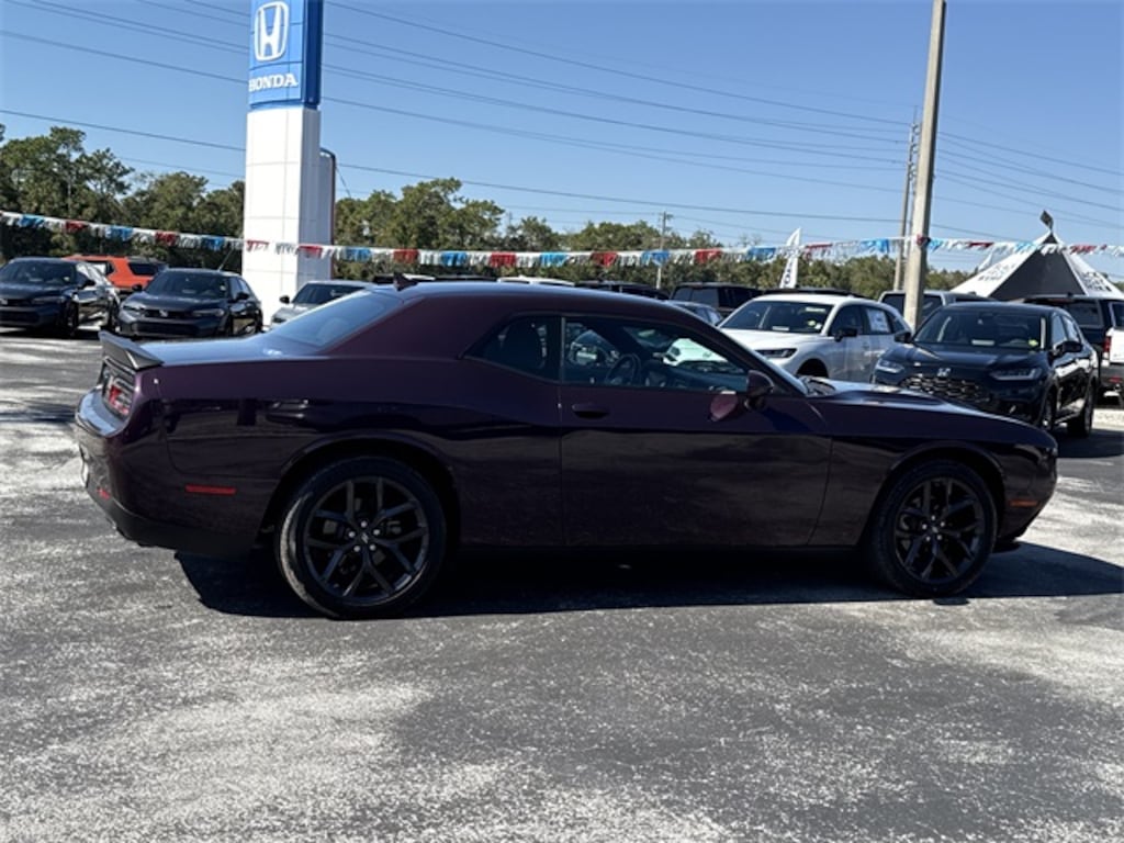 Used 2022 Dodge Challenger SXT Coupe