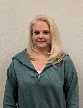 Staff member Amanada Robinson from c59cc41dfaf3