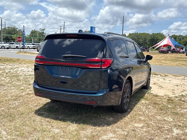 2022 Chrysler Pacifica Touring L - Photo 7