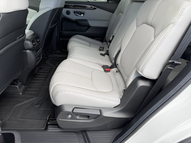 2024 Honda Pilot Touring - Photo 18