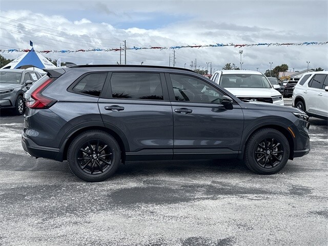 2026 Honda CR-V Hybrid Sport-L photo 4