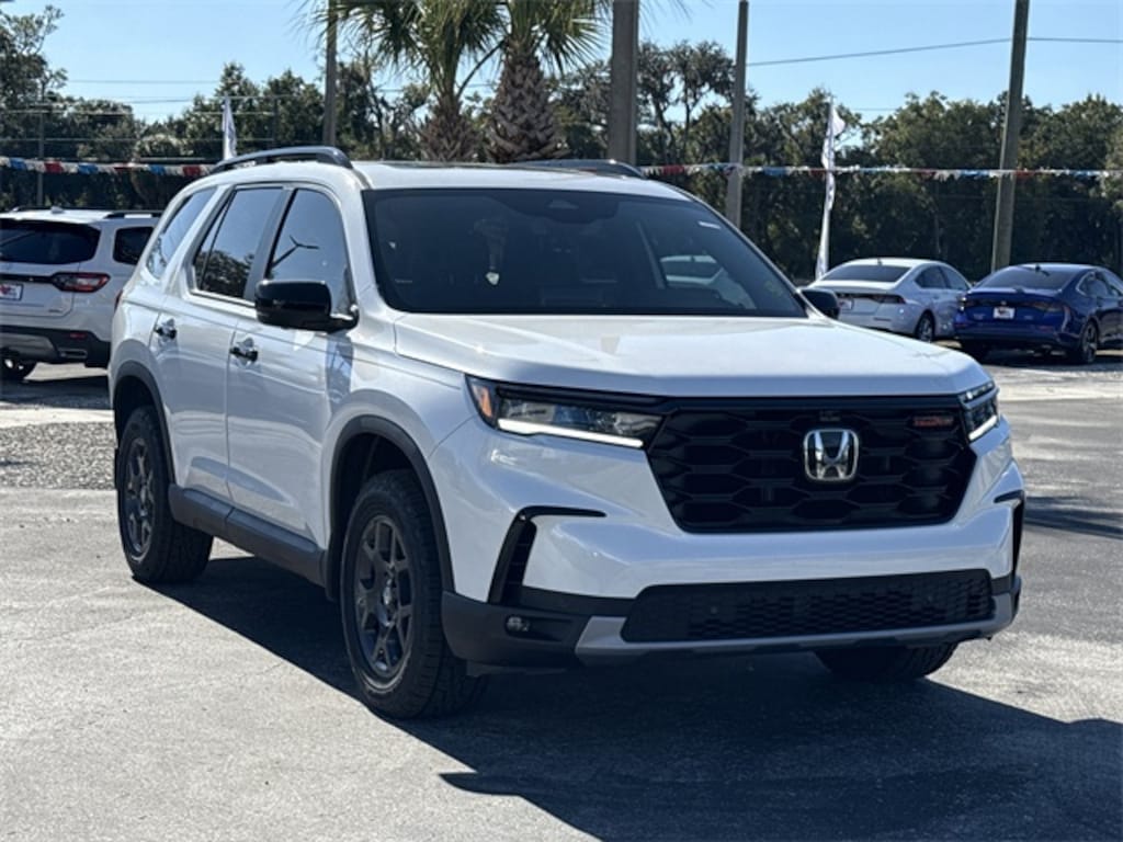New 2025 Honda Pilot TrailSport SUV