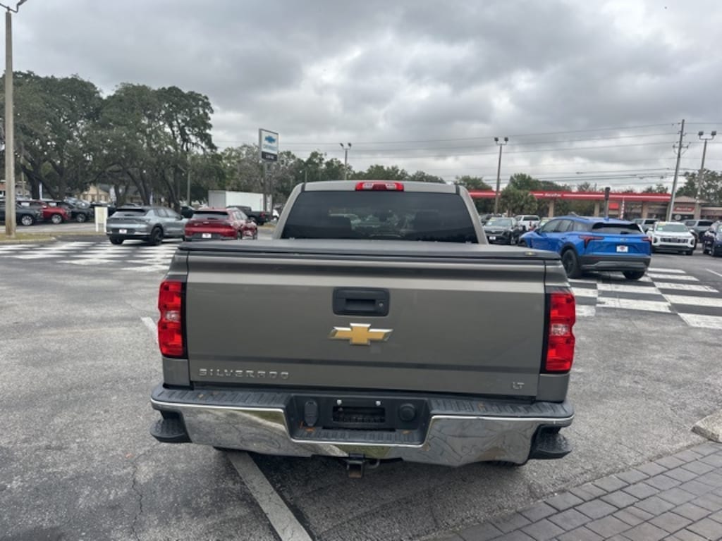 Used 2017 Chevrolet Silverado 1500 LT w/1LT Truck Crew Cab