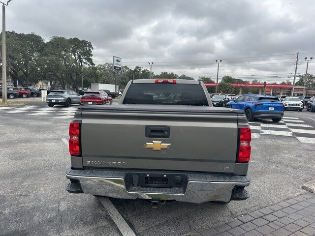 2017 Chevrolet Silverado 1500 LT photo 4