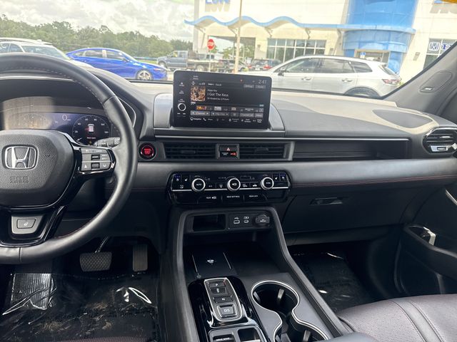 2025 Honda Pilot Black Edition - Photo 22