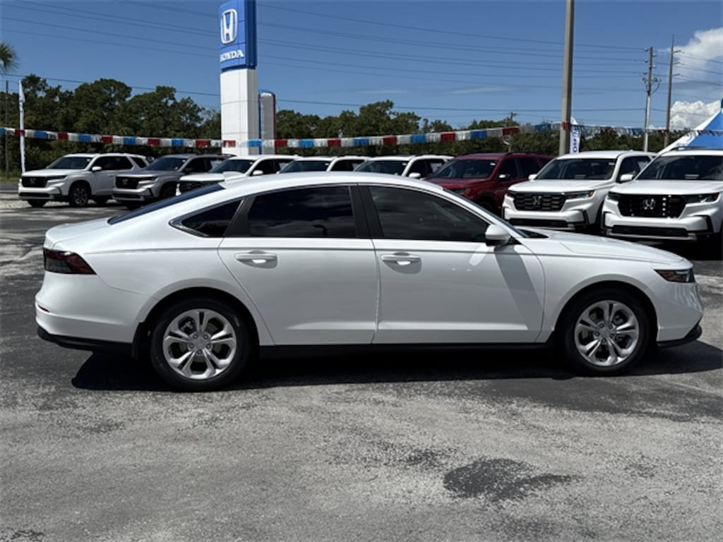 New 2025 Honda Accord LX Sedan