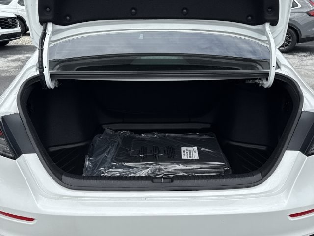 2025 Honda Accord LX - Photo 13