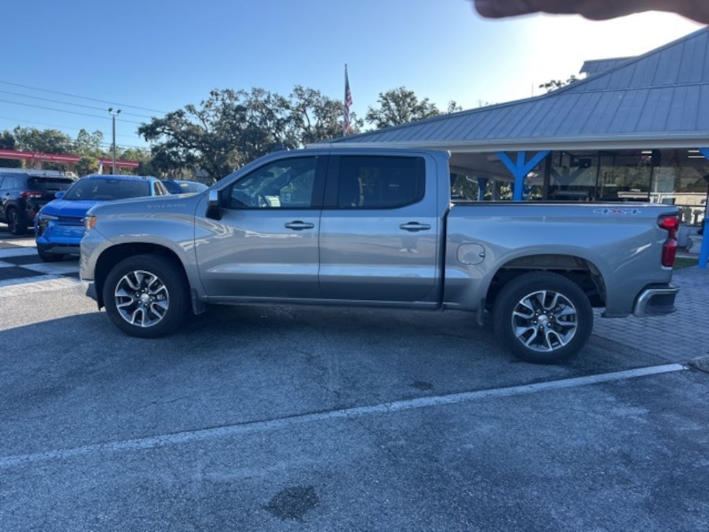Used 2024 Chevrolet Silverado 1500 LT Truck Crew Cab