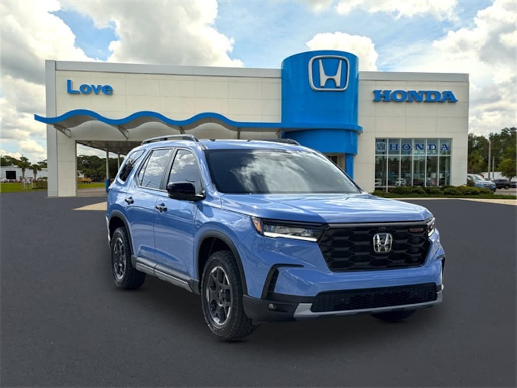Used 2024 Honda Pilot TrailSport SUV
