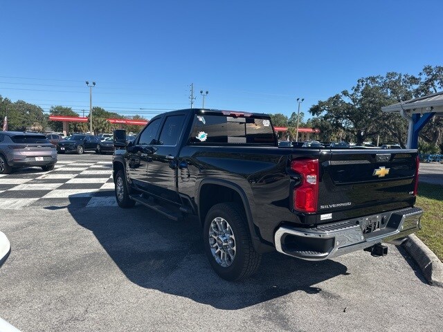 2024 Chevrolet Silverado 2500HD LTZ photo 3