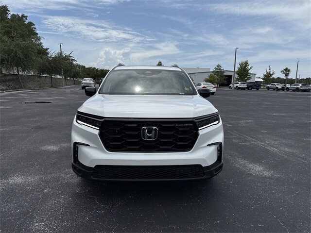 2025 Honda Pilot Black Edition photo 2