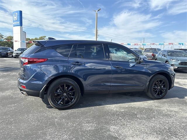 2025 Acura RDX photo 2
