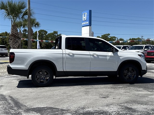 2026 Honda Ridgeline TrailSport photo 4