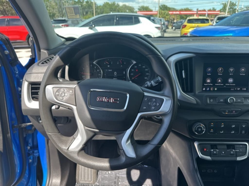 Used 2024 GMC Terrain SLE SUV