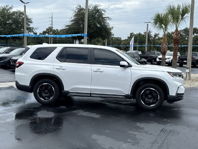 2025 Honda Pilot EX-L+ - Photo 6
