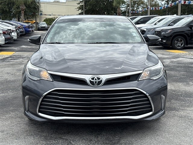 2016 Toyota Avalon XLE photo 3