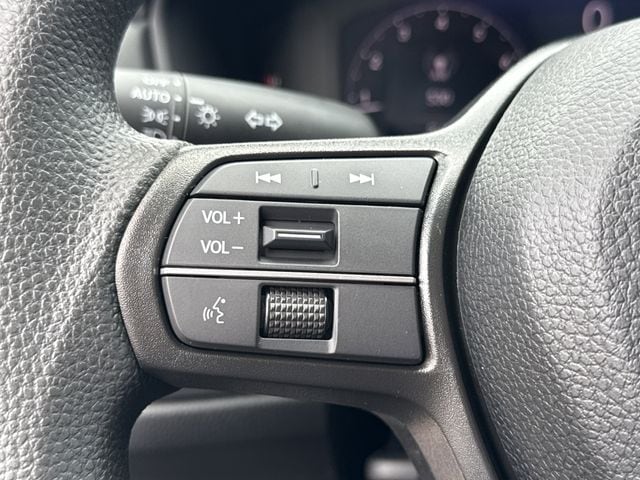 2025 Honda Accord LX - Photo 30