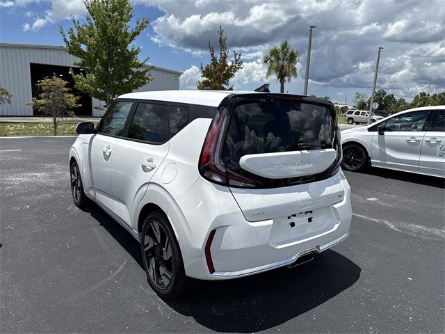 2025 Kia Soul GT-Line photo 4