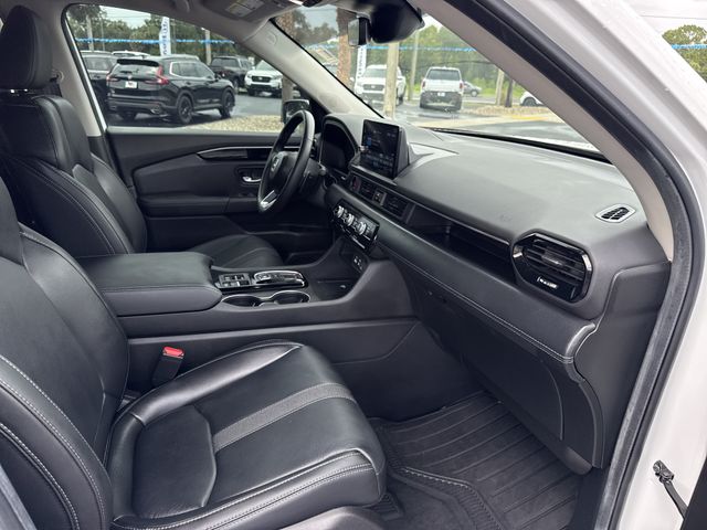 2025 Honda Pilot EX-L+ - Photo 19