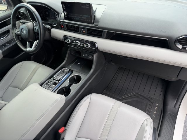 2024 Honda Pilot Touring - Photo 14