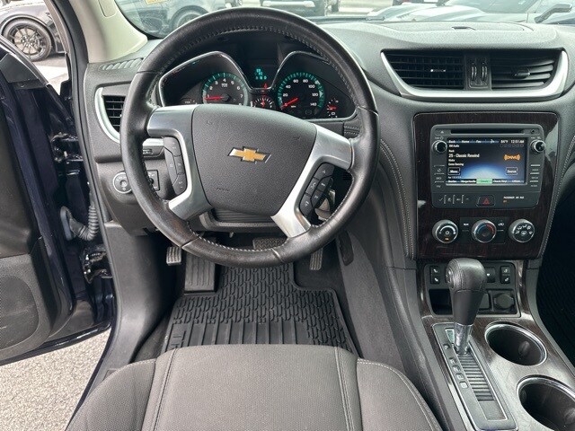 Used 2016 Chevrolet Traverse 1LT with VIN 1GNKRGKD0GJ323905 for sale in Homosassa, FL