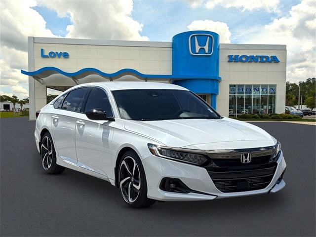 2022 Honda Accord Sport's photo