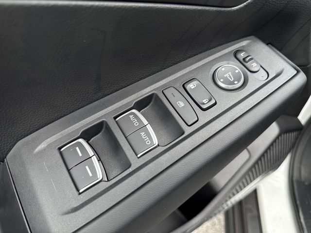 2025 Honda Accord LX - Photo 20