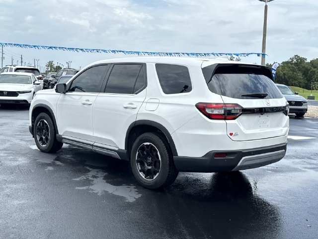 2025 Honda Pilot EX-L+ - Photo 10