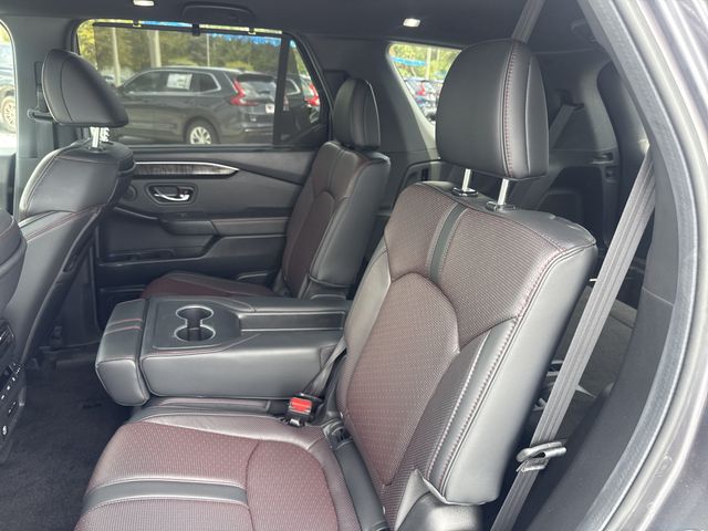 2025 Honda Pilot Black Edition - Photo 24