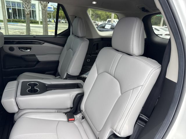 2025 Honda Pilot Touring+ - Photo 23