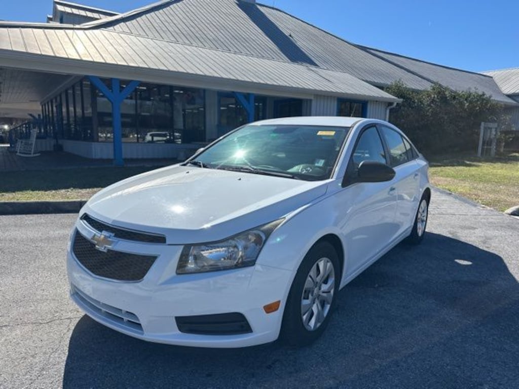 Used 2014 Chevrolet Cruze LS Auto Sedan