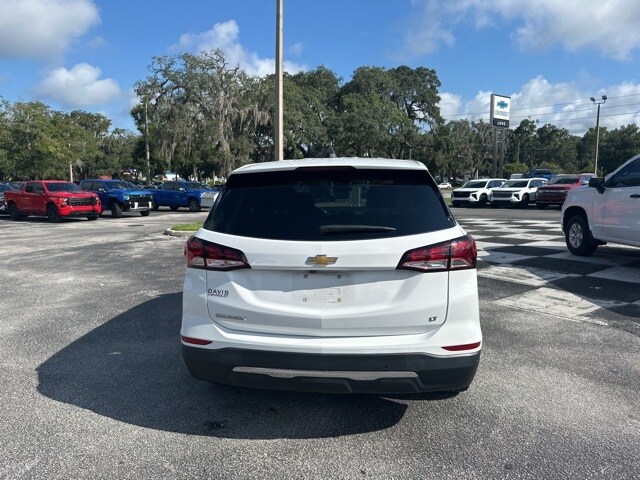 2022 Chevrolet Equinox LT photo 3