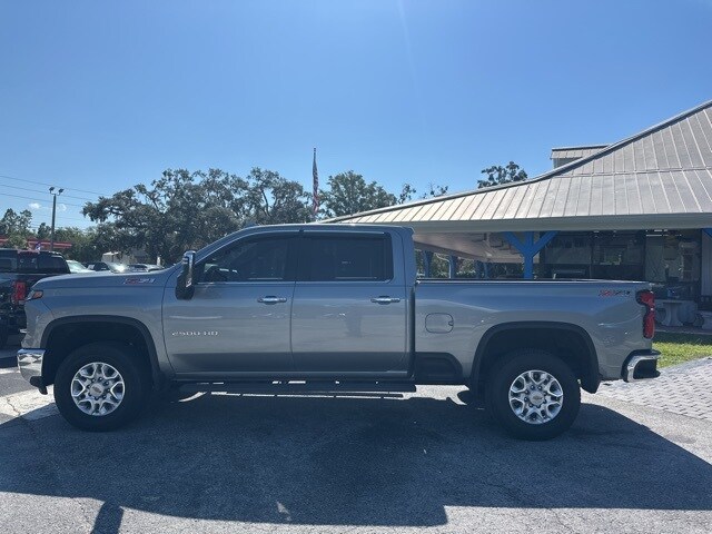 2024 Chevrolet Silverado 2500HD LTZ photo 2