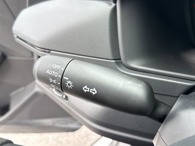 2025 Honda Accord LX - Photo 29