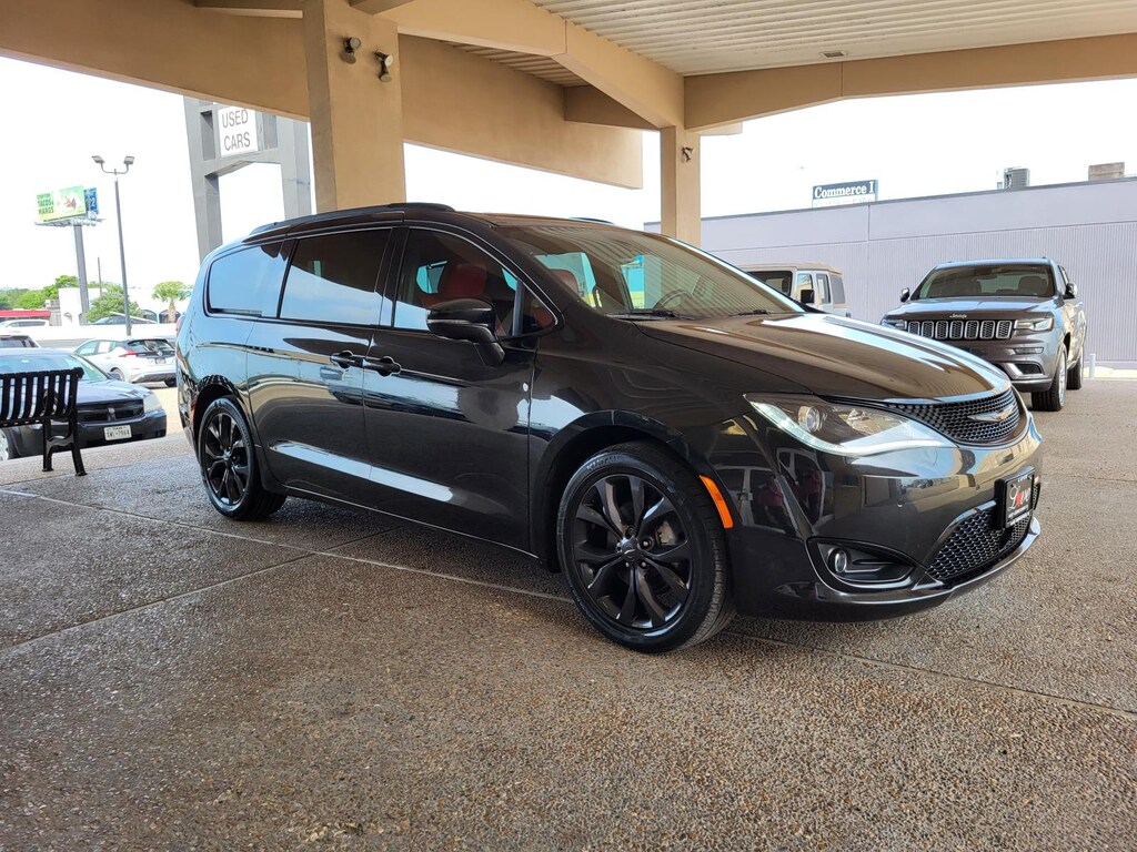 Used 2020 Chrysler Pacifica Red S For Sale Alice TX