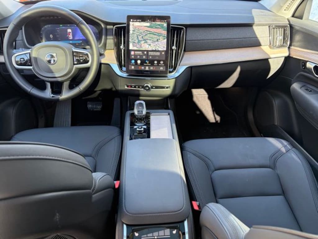 Certified 2025 Volvo XC90 B6 Plus 7-Seater SUV