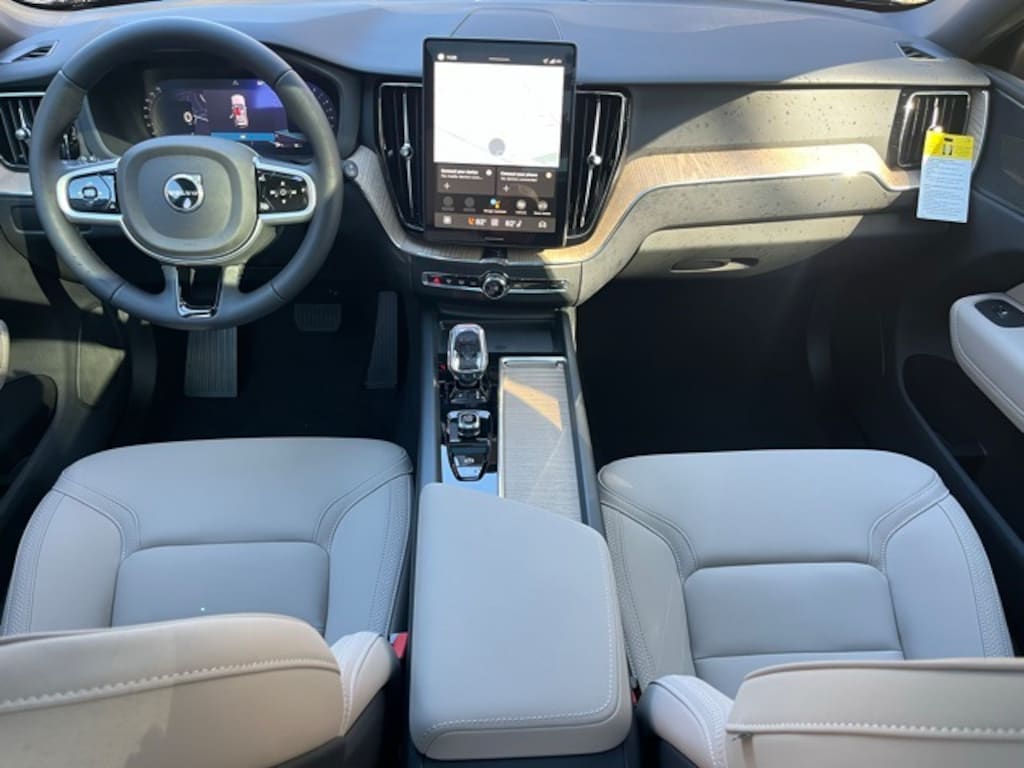 New 2026 Volvo XC60 B5 Core SUV