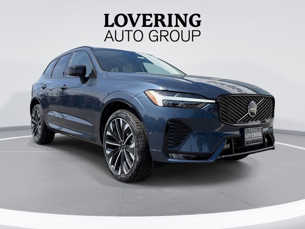 2026 Volvo XC60 B5 Ultra Dark AWD's photo