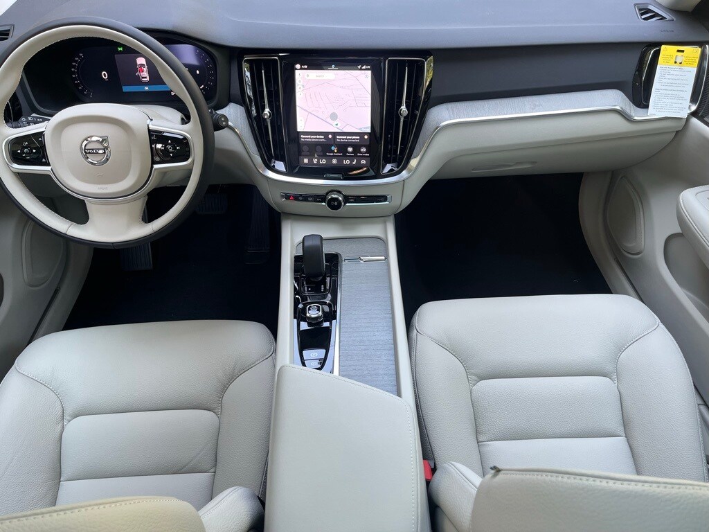 2026 Volvo V60 Cross Country B5 Plus photo 4
