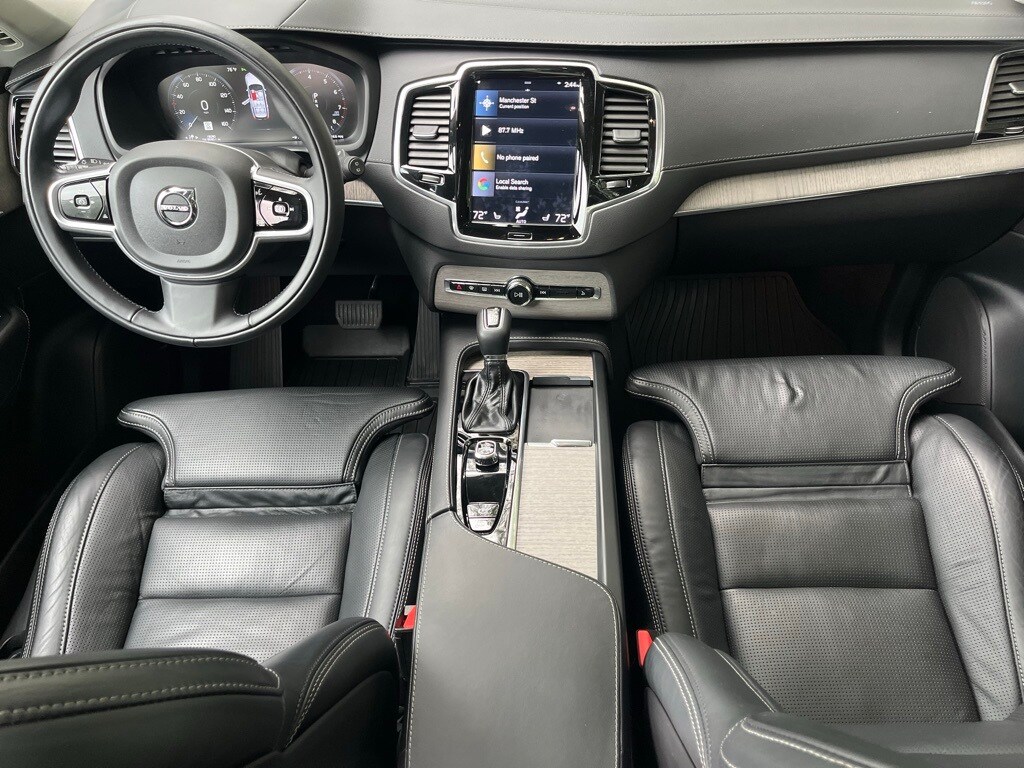 2022 Volvo XC90 T6 Inscription photo 2