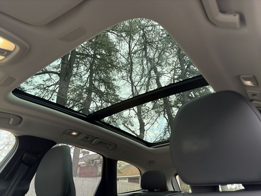 2026 Volvo XC60 Plus - Photo 16