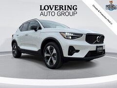 2026 Volvo XC40 B5 Plus SUV