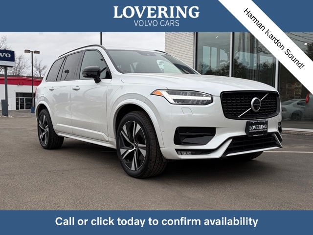2021 Volvo XC90 R-Design