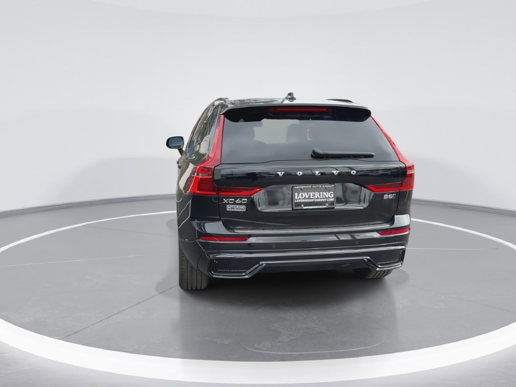 2026 Volvo XC60 Plus - Photo 8